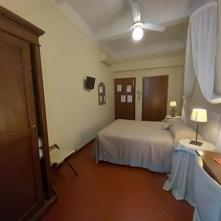 Hotel Tourist House Florença Quarto foto